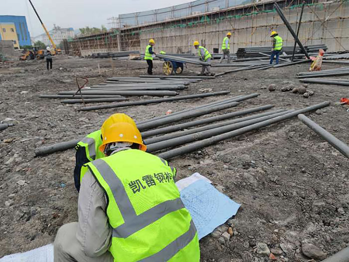 广西螺栓球网架结构